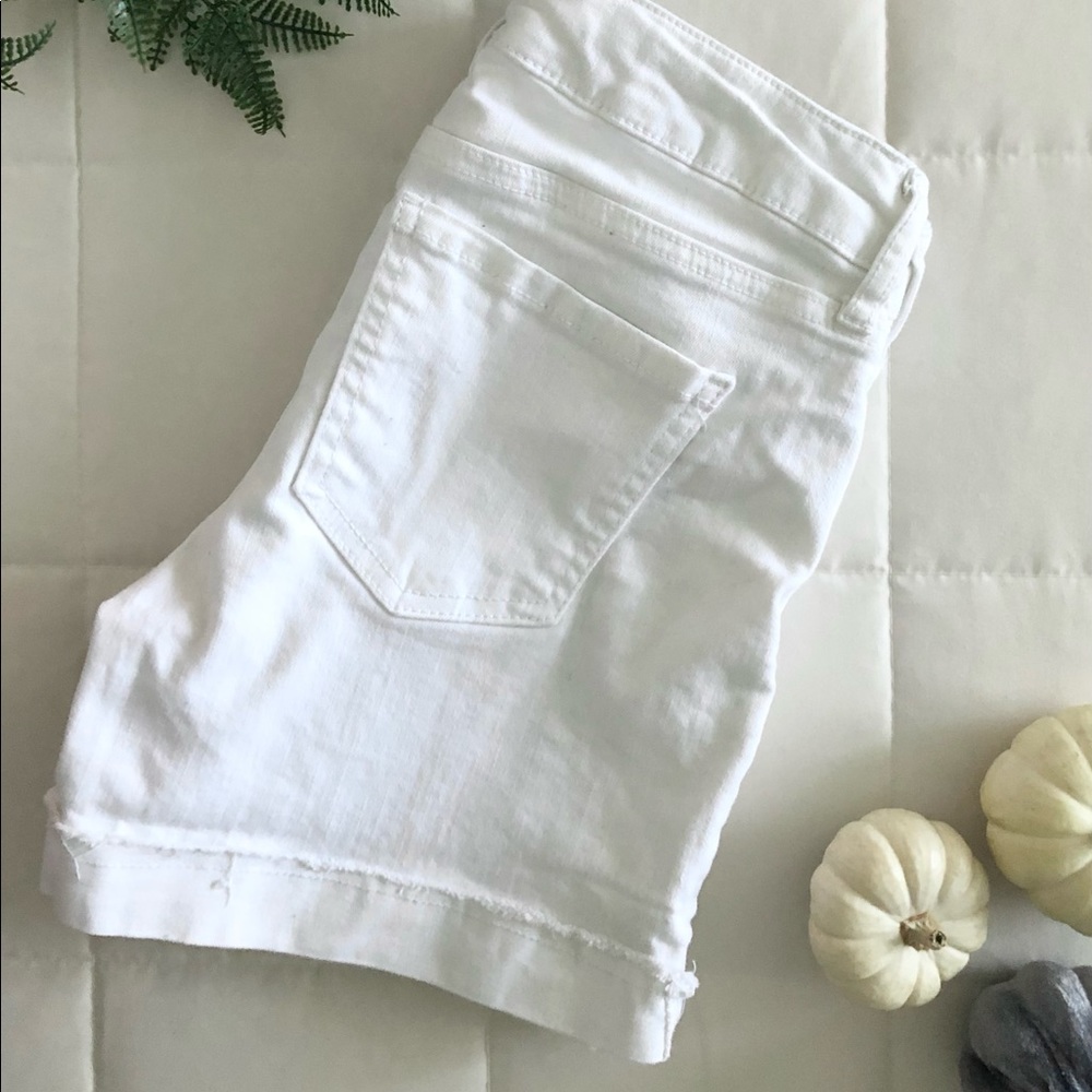 White Mid length shorts - Picture 3 of 3